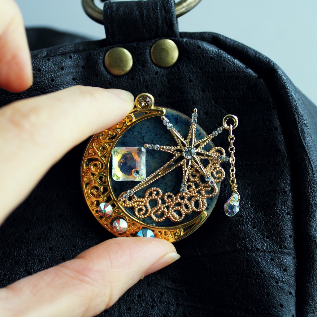 数量限定★星月夜のブローチ【高級クリスタル使用】