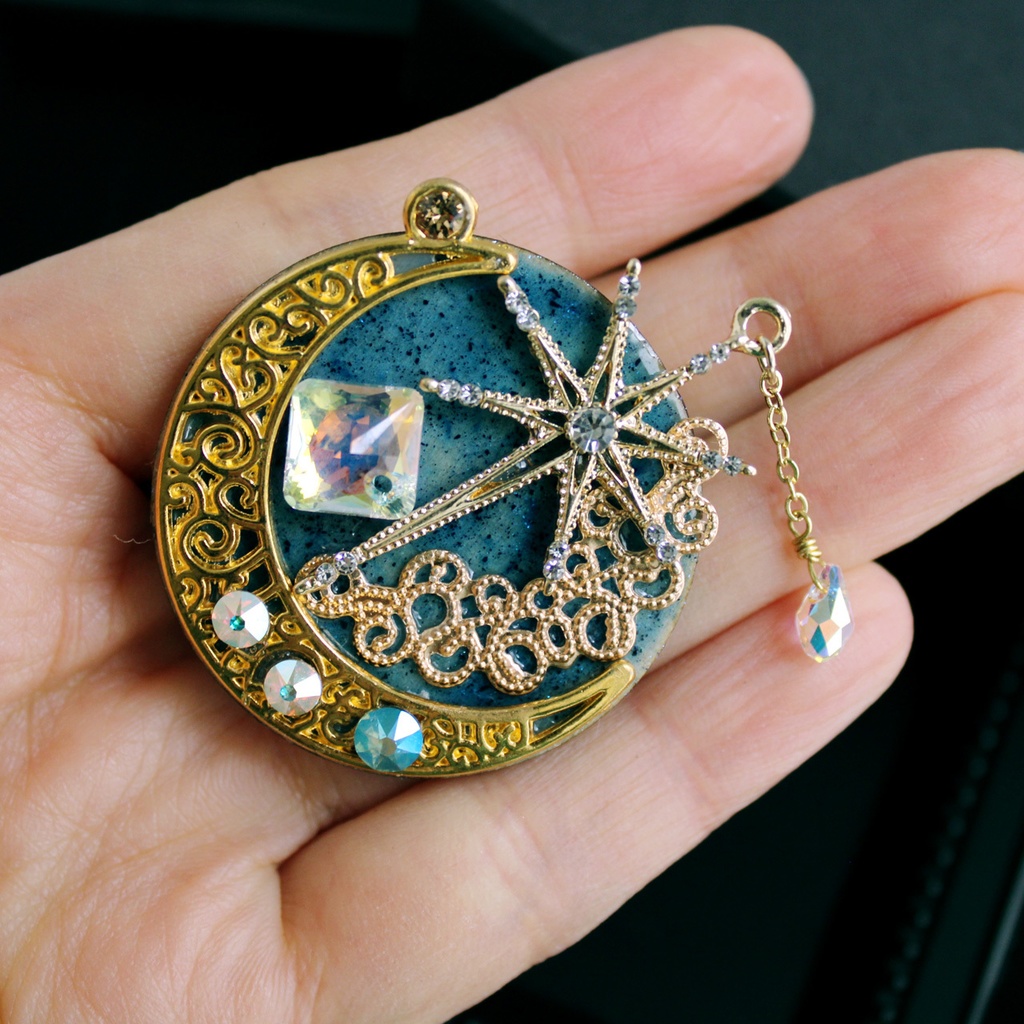 数量限定★星月夜のブローチ【高級クリスタル使用】