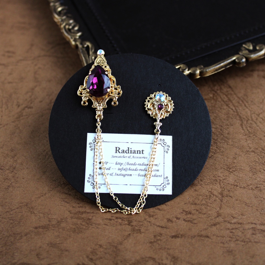 1点もの☆襟や鞄、ネクタイに♪軽量★雫のチェーンブローチ(全4色)【高級クリスタル使用】