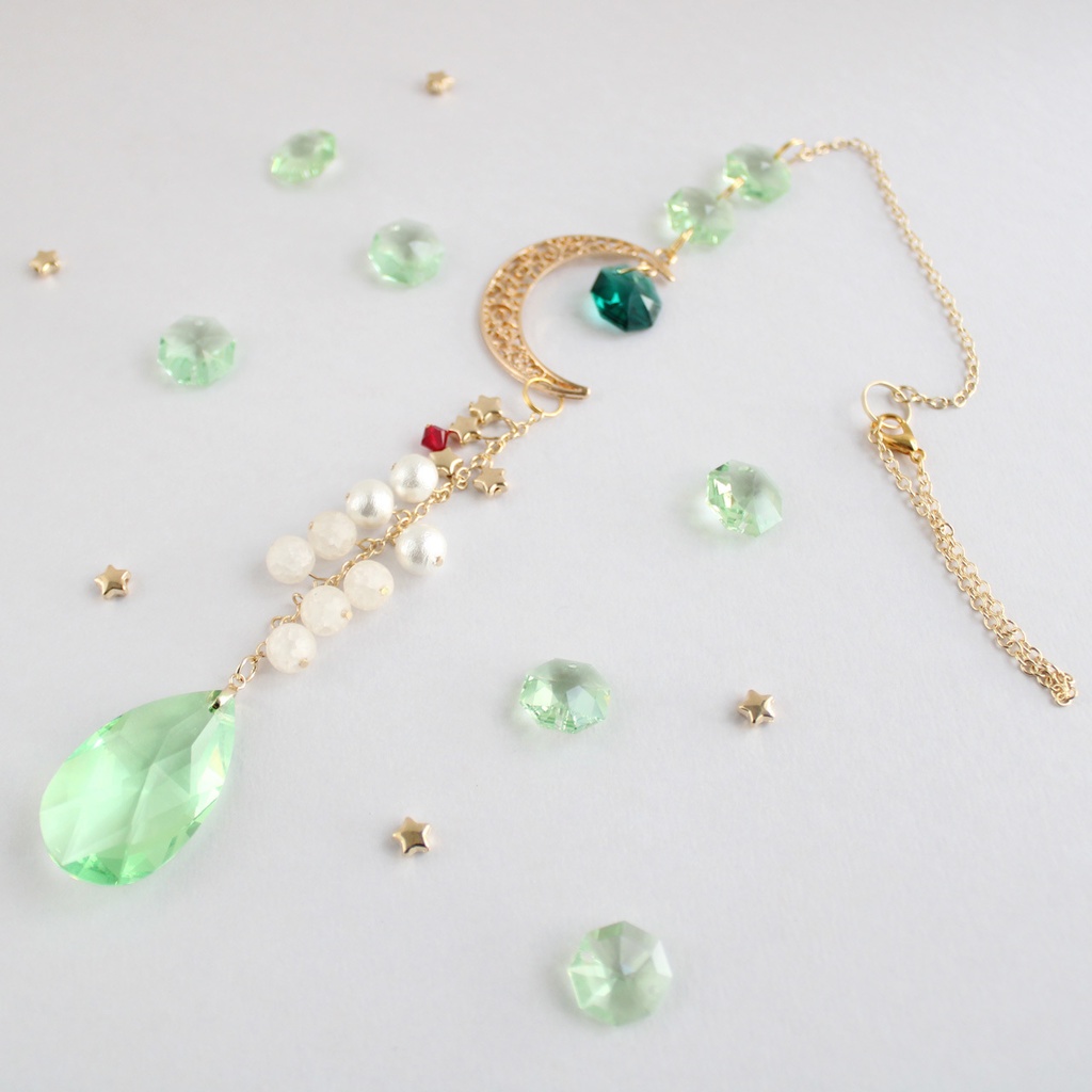 1点もの☆個性的なあの方に♪ 月光のクリームソーダ サンキャッチャー 8月ペリドット