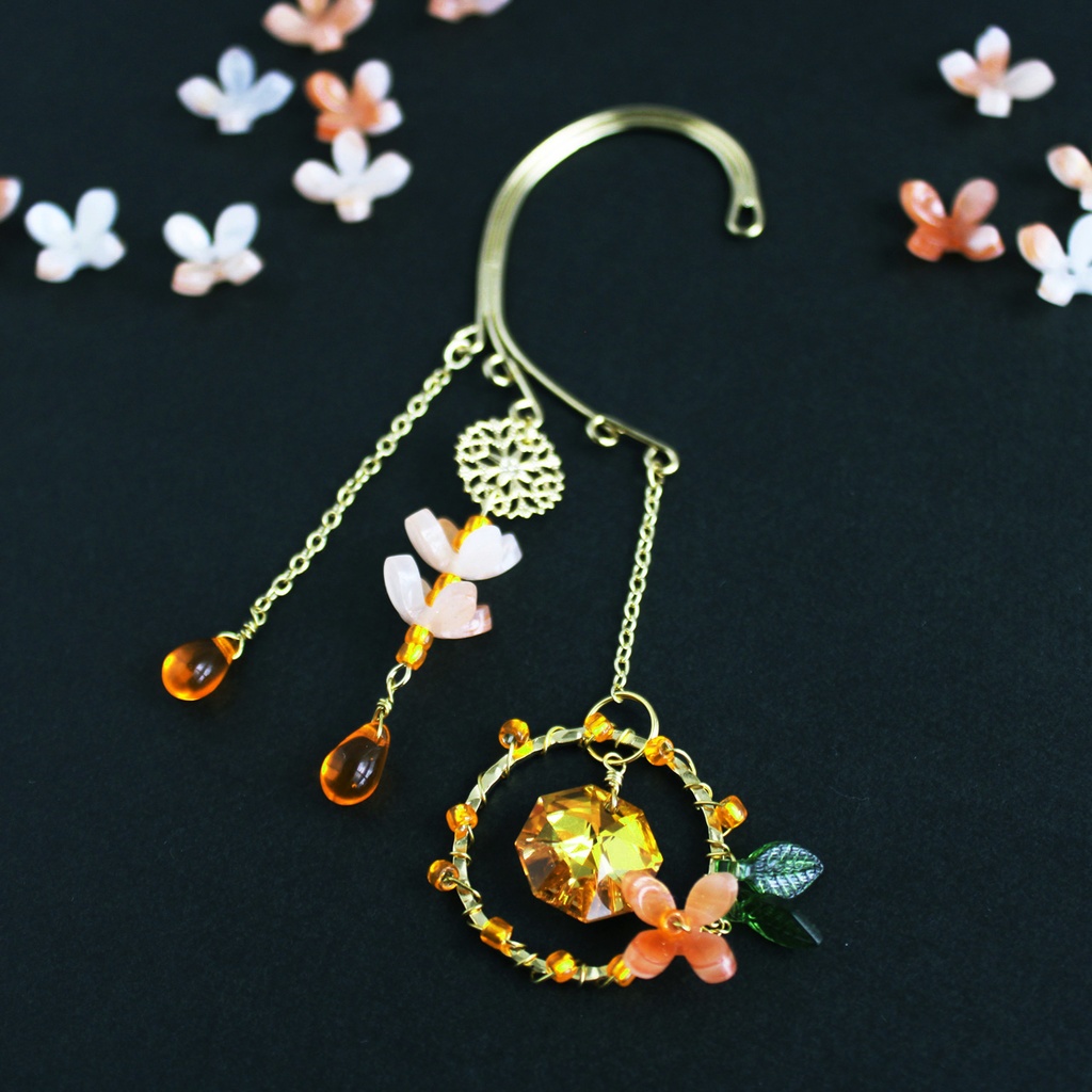 限定2点のみ★金木犀のイヤーフック(高級クリスタル使用)痛くない、落ちないイヤリング