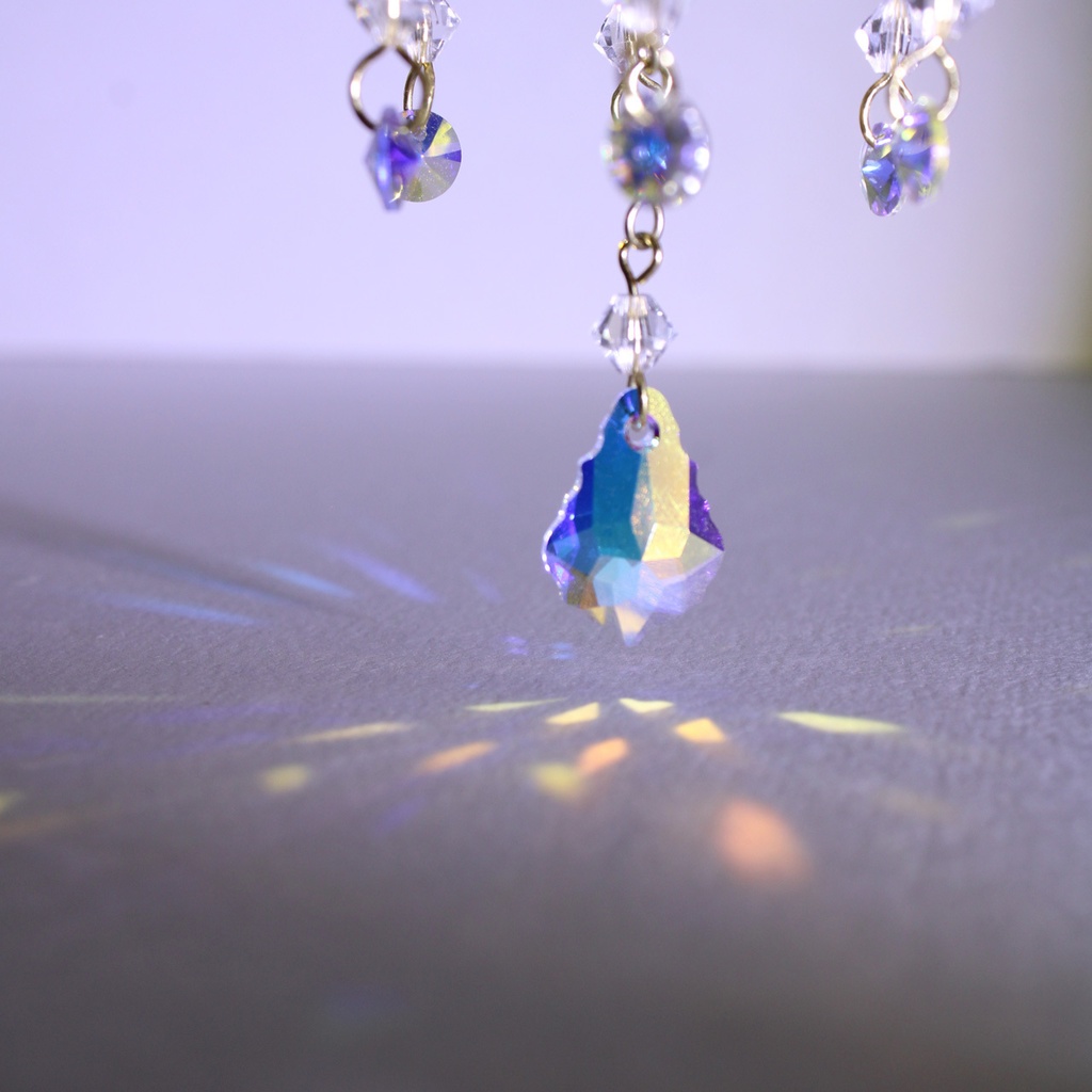 38個の高級クリスタルが輝く☆置き型にもドール用にも♪シャンデリアなミニサンキャッチャー(高級クリスタル使用)