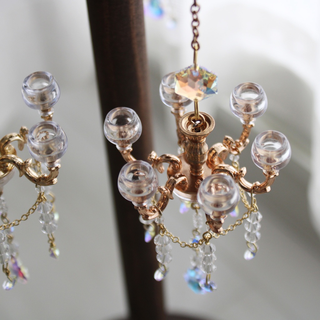 38個の高級クリスタルが輝く☆置き型にもドール用にも♪シャンデリアなミニサンキャッチャー(高級クリスタル使用)