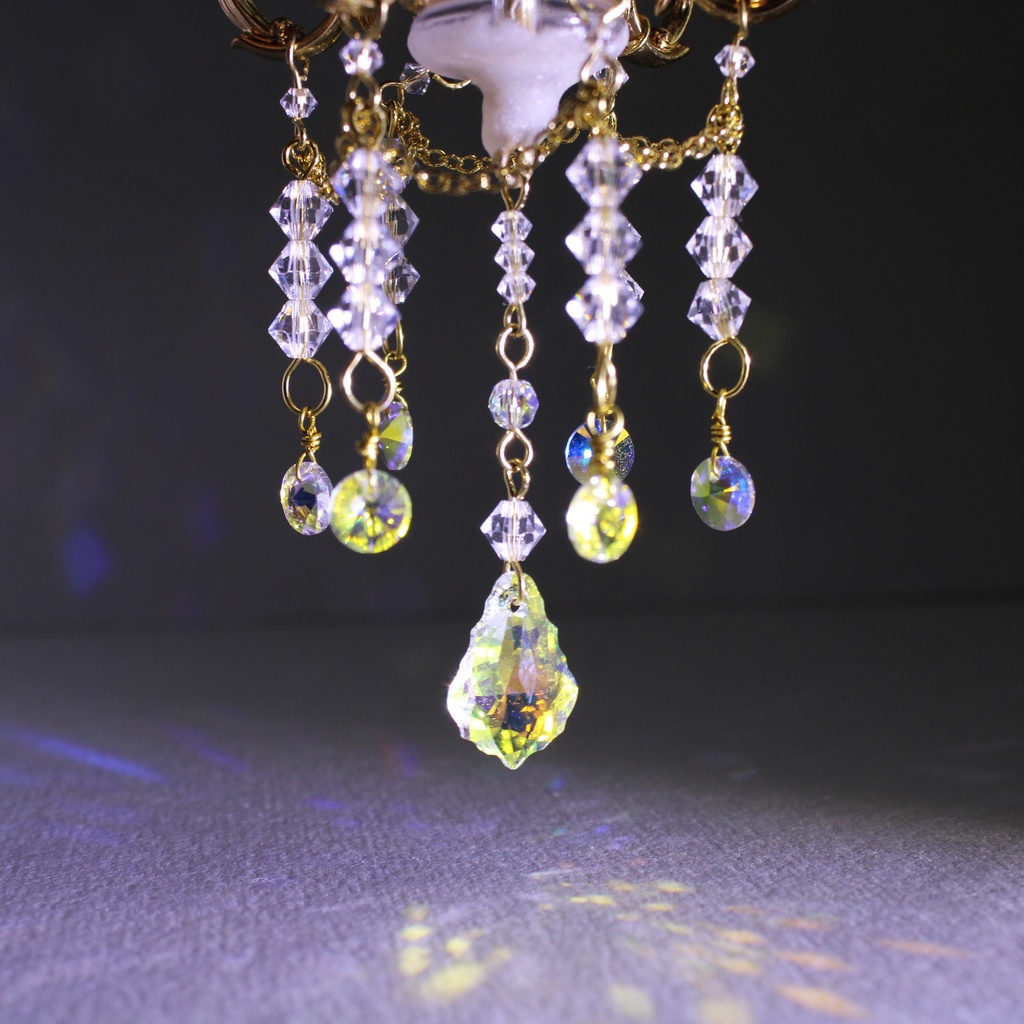 38個の高級クリスタルが輝く☆置き型にもドール用にも♪シャンデリアなミニサンキャッチャー(高級クリスタル使用)