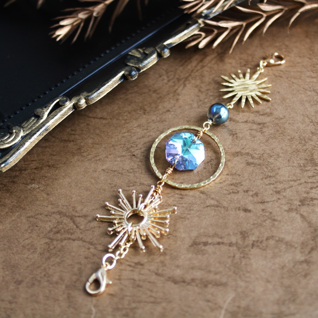 掌の銀河 ~ アクアオーラと高級クリスタルのキーリングハンガー☆受注制作(数量限定)