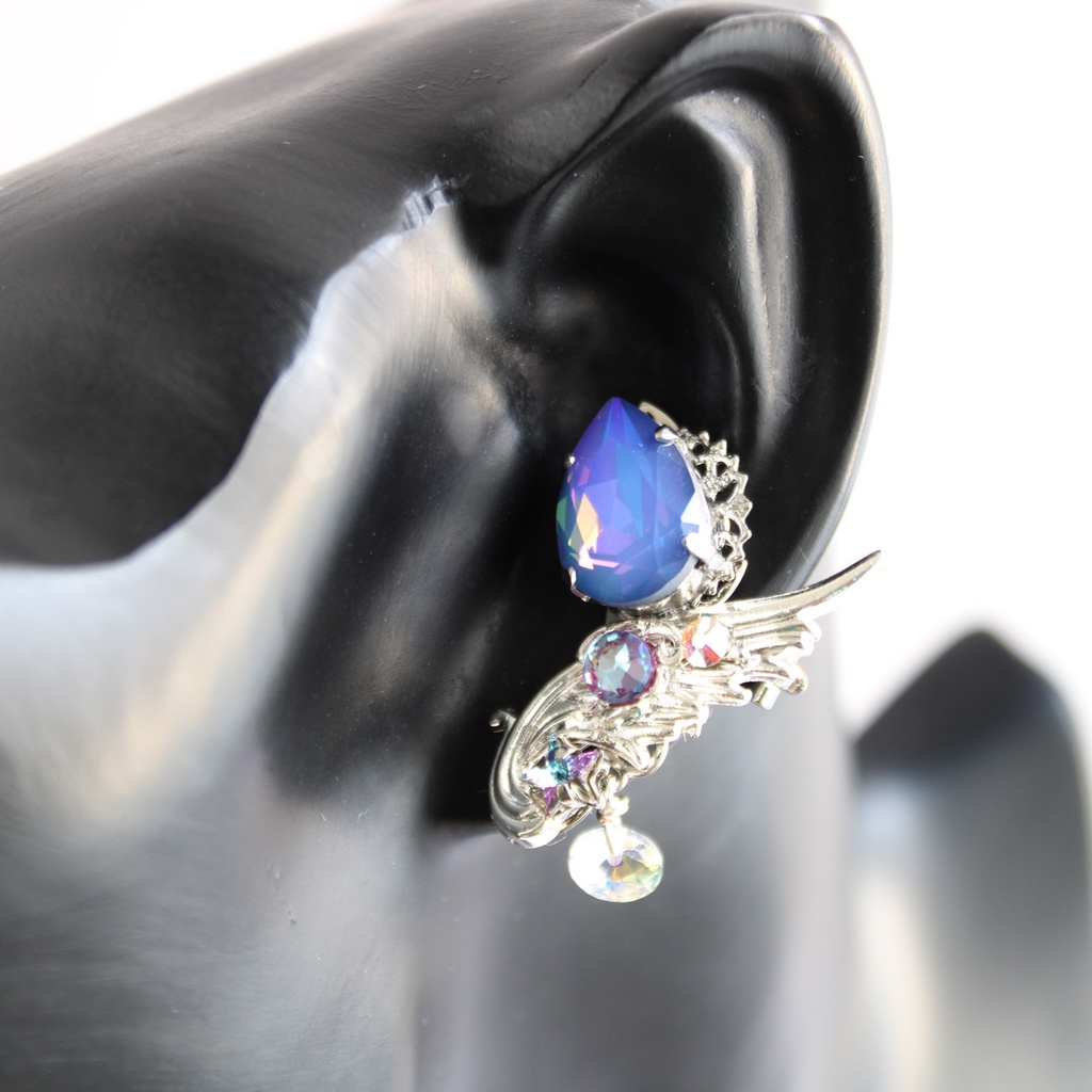 凛と幻想的に輝く☆ウィンターブロッサム~冬夜華のイヤーカフ ✴︎アレルギー対応&痛くないクリップ