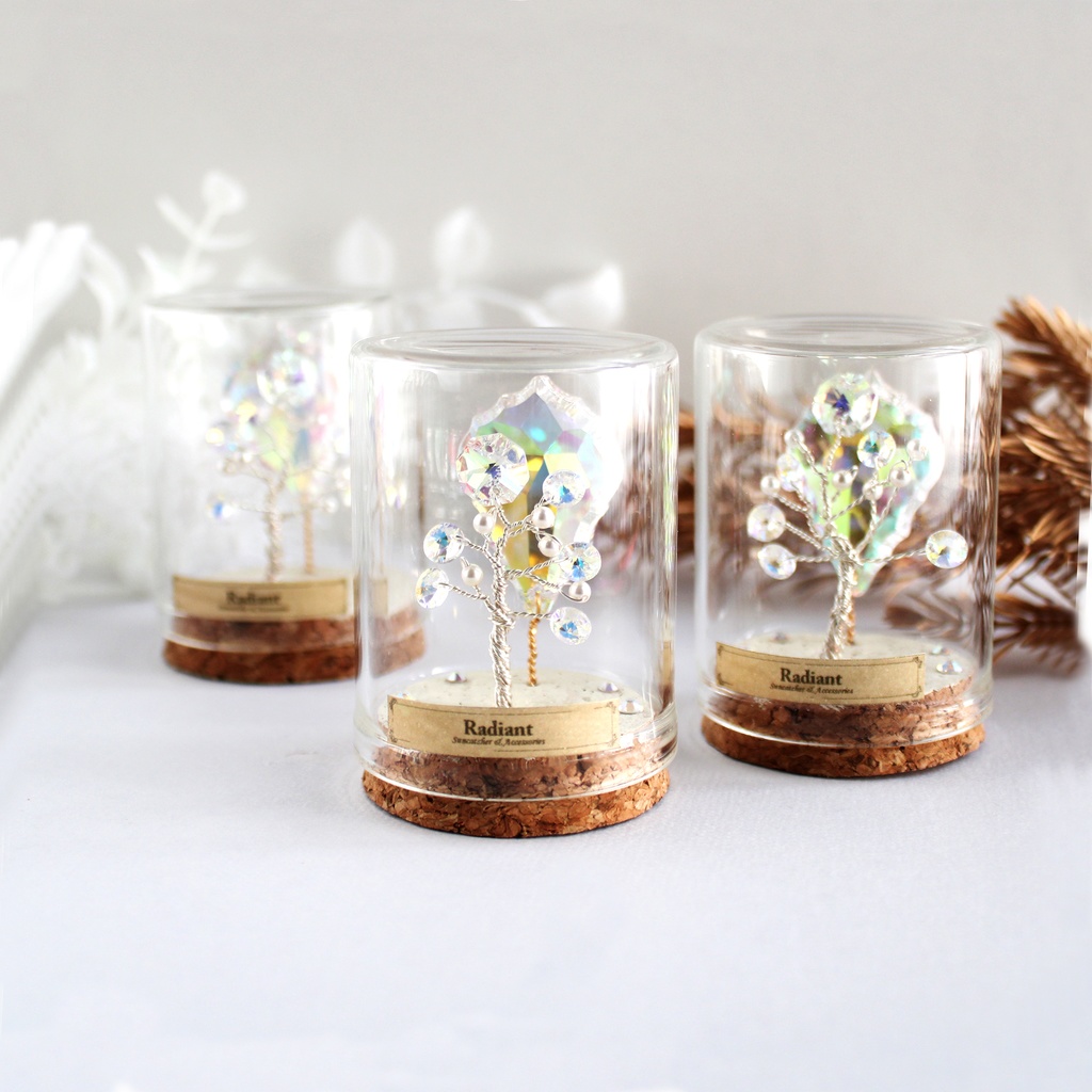 冬季限定✴︎希少クリスタル使用樹✴︎氷の置き型サンキャッチャー(ガラスドーム風)