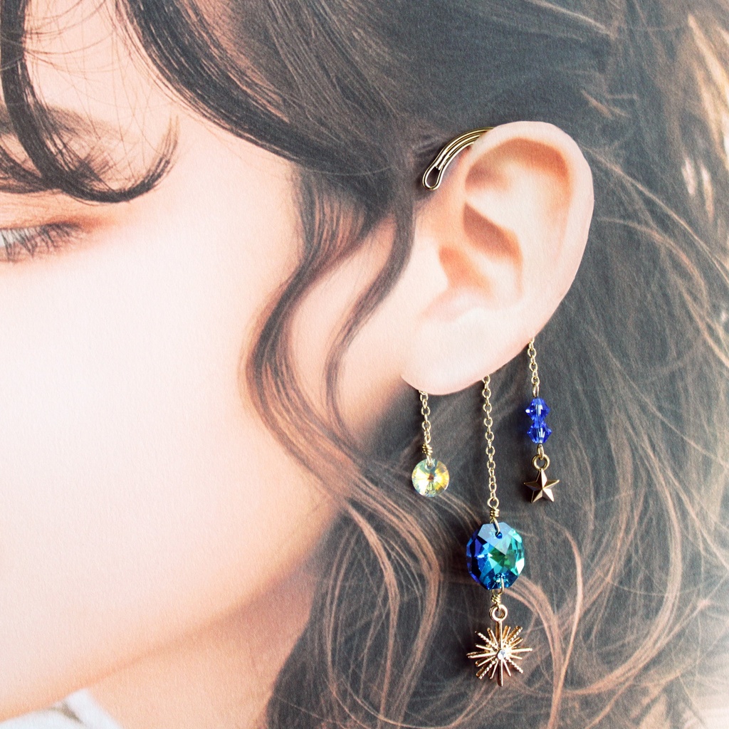 夜空を閉じ込めた耳飾り★星の円舞(ワルツ)イヤーフック(全2色) 痛くない 落ちない