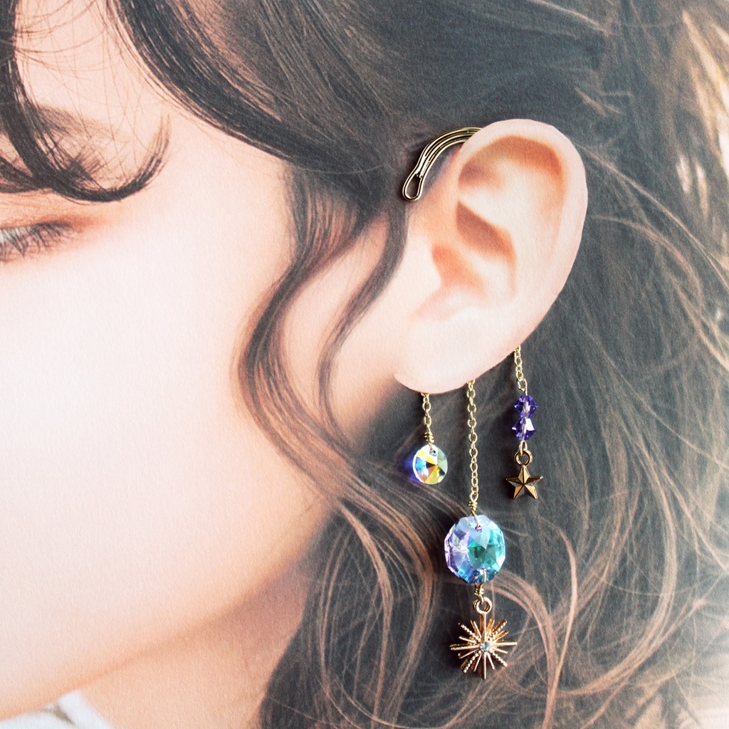 夜空を閉じ込めた耳飾り★星の円舞(ワルツ)イヤーフック(全2色) 痛くない 落ちない