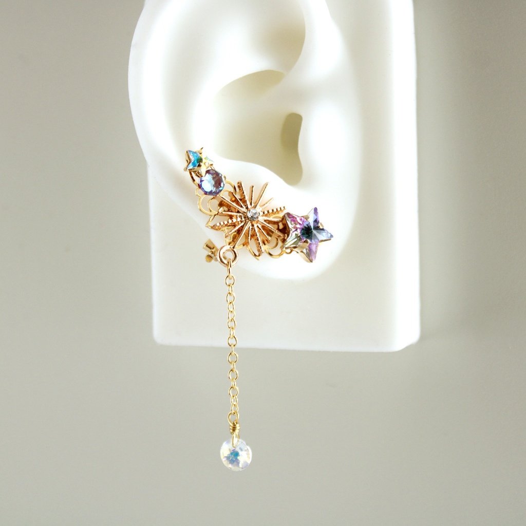 夜空を閉じ込めた耳飾り★星の円舞(ワルツ)イヤーカフ(全2色) 高品質クリスタル 天体 星