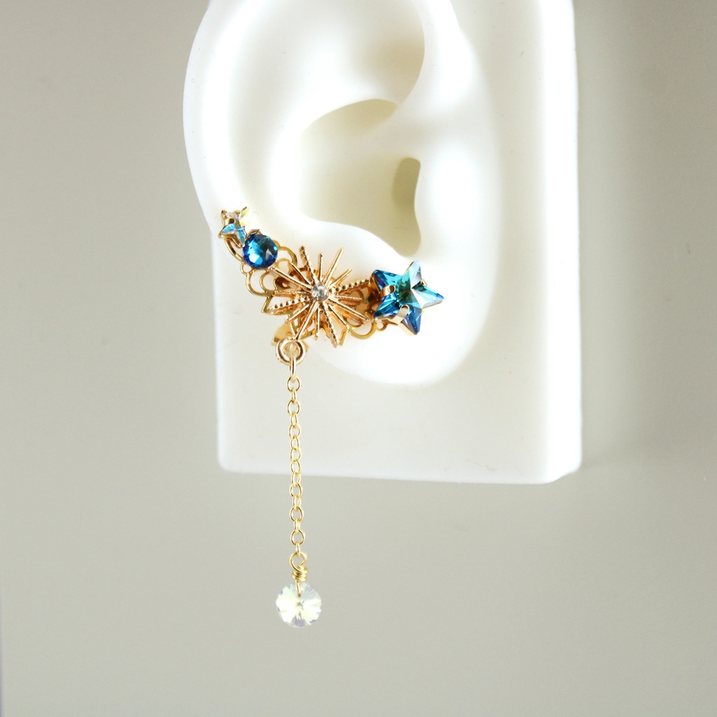 夜空を閉じ込めた耳飾り★星の円舞(ワルツ)イヤーカフ(全2色) 高品質クリスタル 天体 星