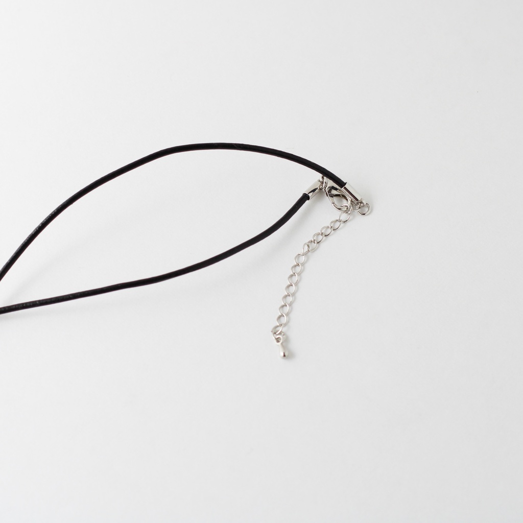 希少クリスタル☆限定2点☆星のしずくシルバーネックレス(アクアマリン)アレルギー対応 革ひも Swarovski