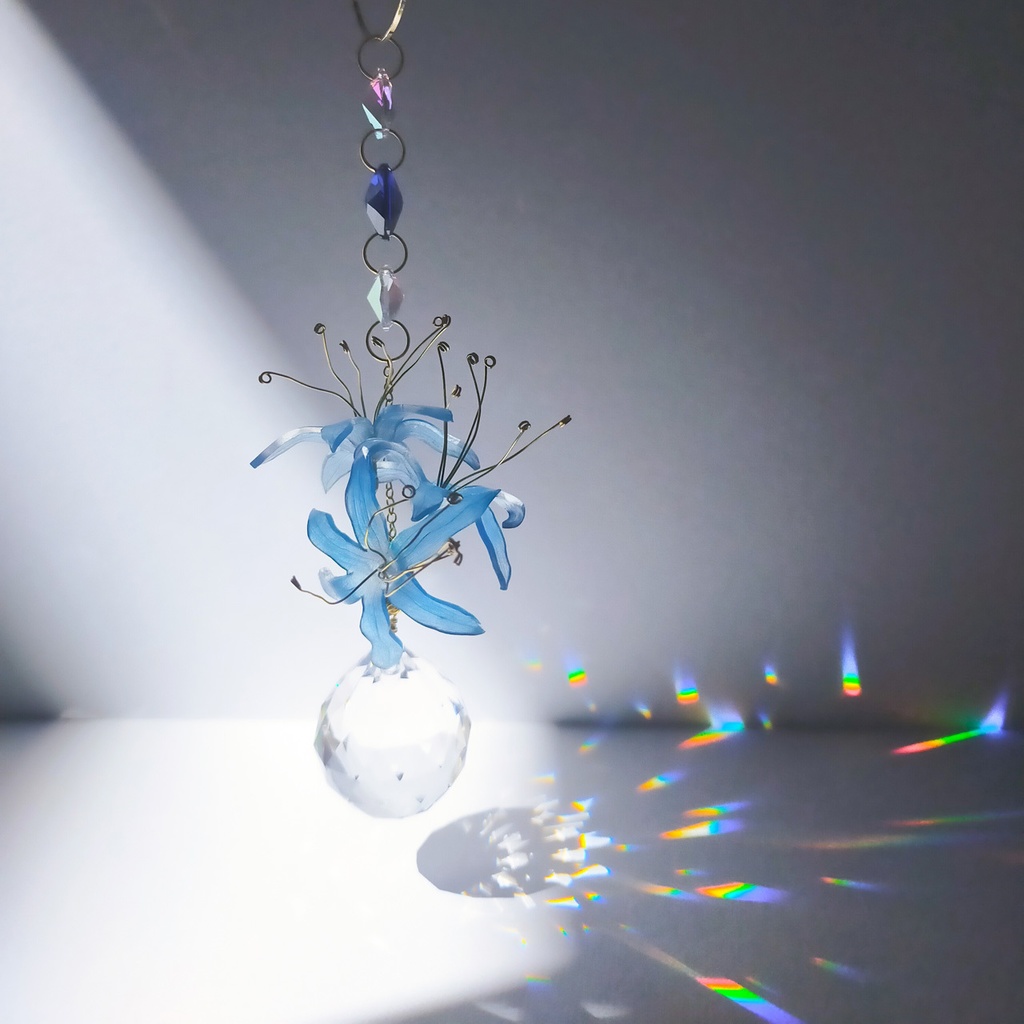 和モダン1点もの☆高品質クリスタル☆彼岸花のサンキャッチャー(赤or青)Red spider Lilly / Blue spider Lilly