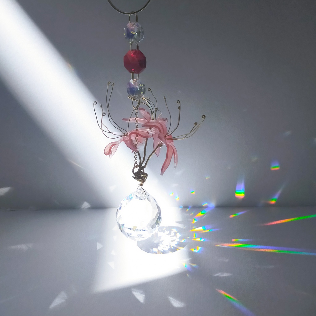 和モダン1点もの☆高品質クリスタル☆彼岸花のサンキャッチャー(赤or青)Red spider Lilly / Blue spider Lilly