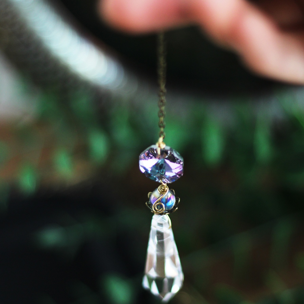 黄昏の三日月ペンデュラム<高級クリスタル使用>☆受注制作 アクアオーラ アンティーク風