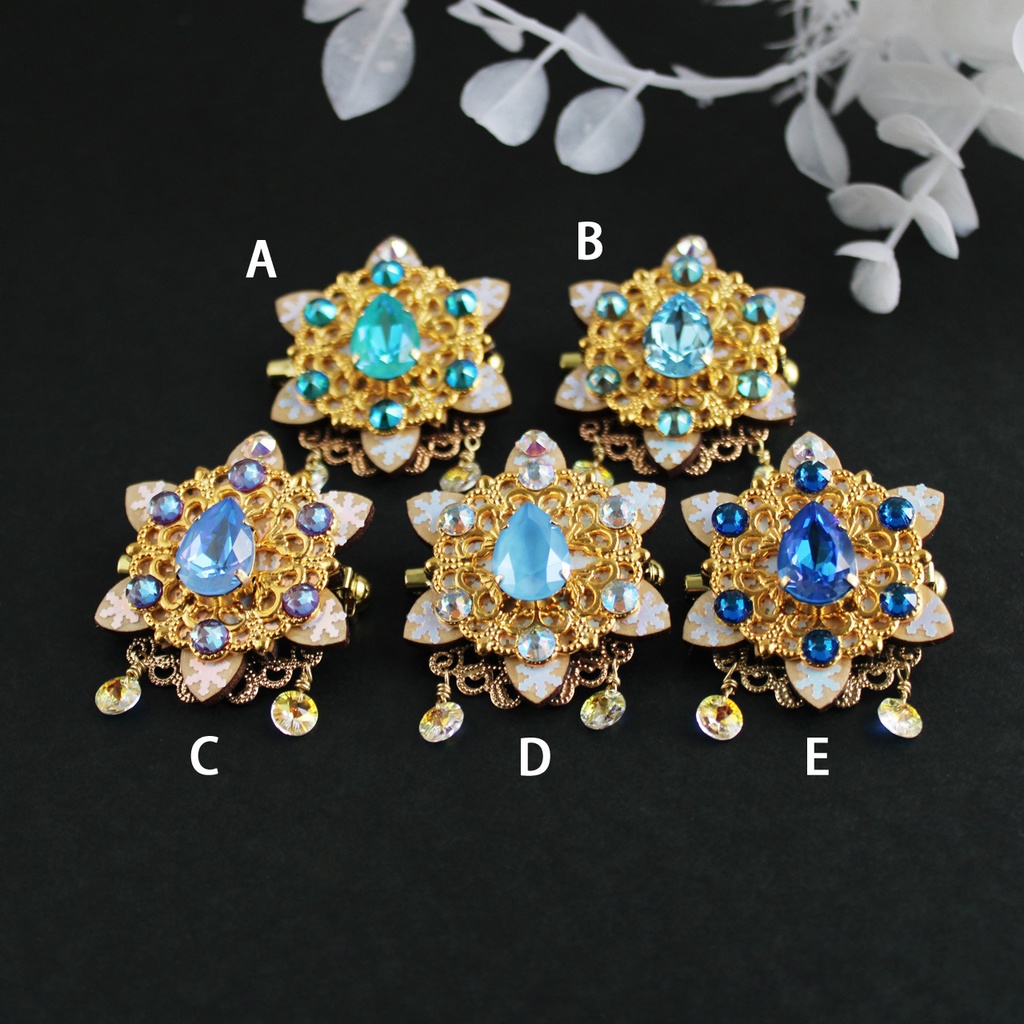 雪の華ブローチ(全5色)【高級クリスタル使用】