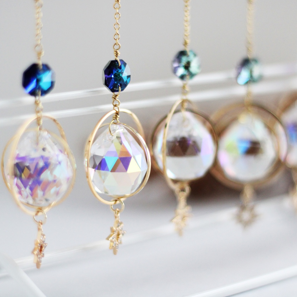 小さな惑星サンキャッチャー(全3色)飾りやすいミニサイズ |虹 窓辺インテリア 天体 宇宙