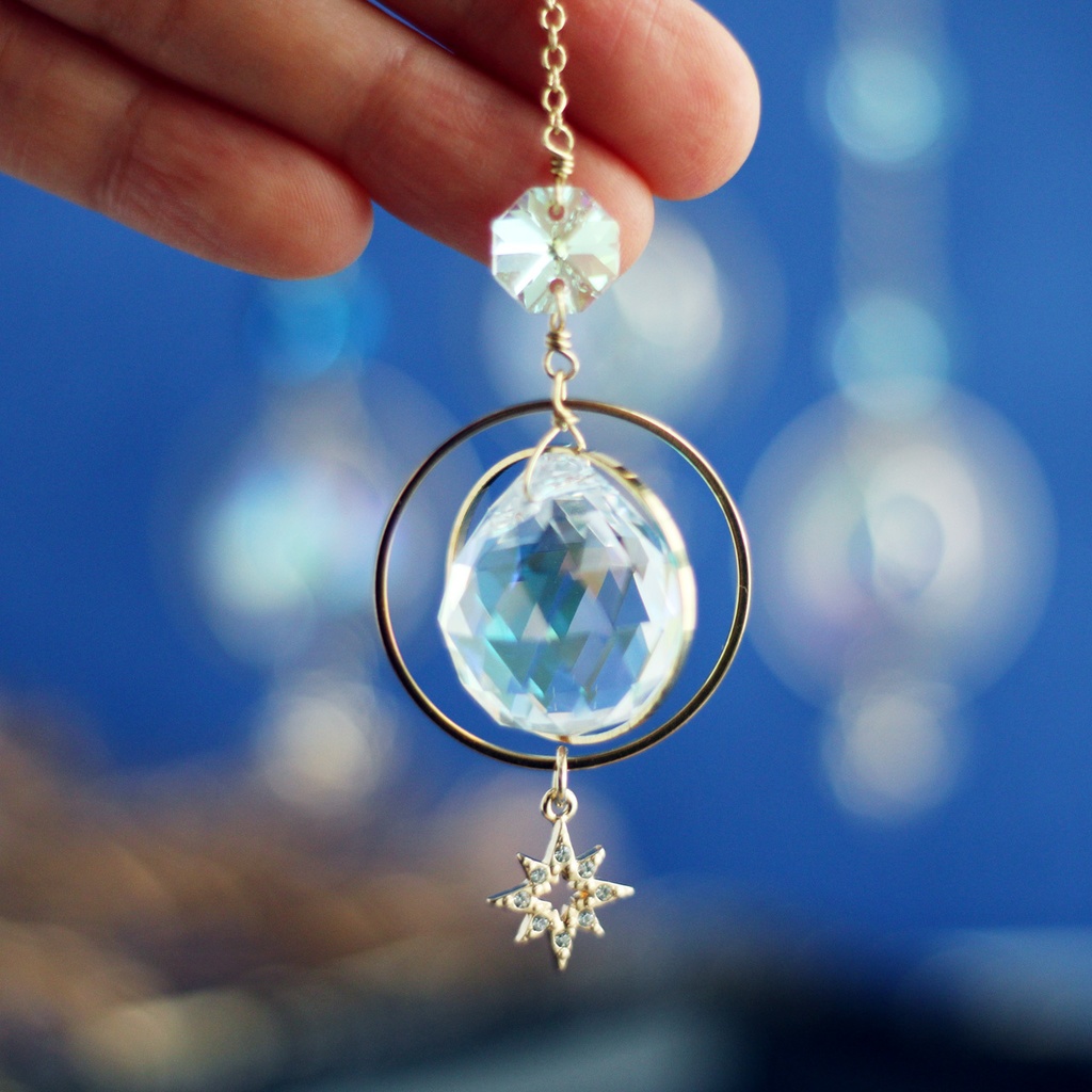 小さな惑星サンキャッチャー(全3色)飾りやすいミニサイズ |虹 窓辺インテリア 天体 宇宙