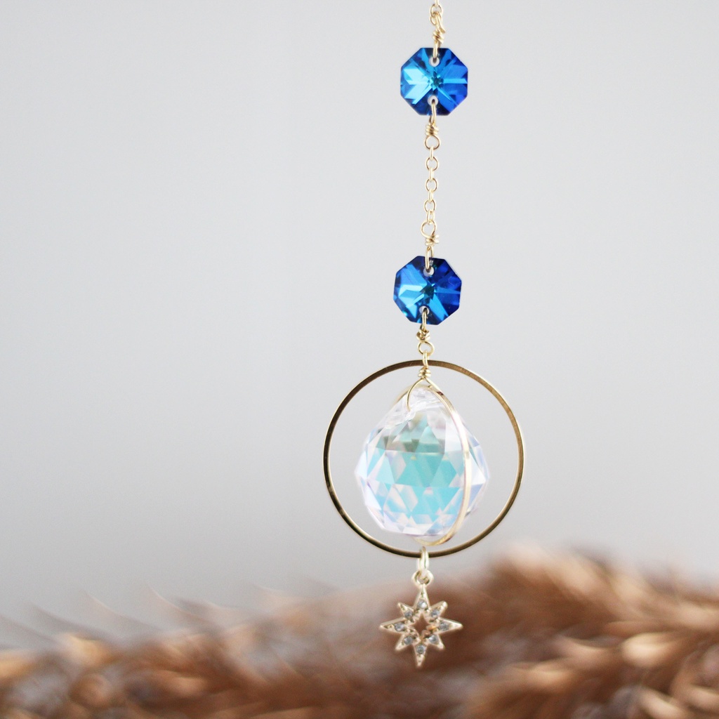 小さな惑星サンキャッチャー(全3色)飾りやすいミニサイズ |虹 窓辺インテリア 天体 宇宙