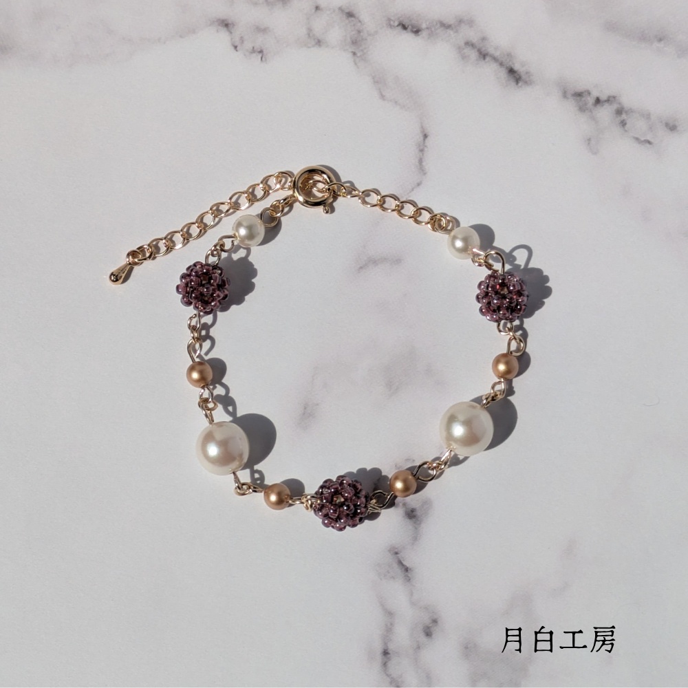 NO.54 【お試し価格】ビーズボール【アメジストスキラスター】とシルキーパール クリスタルパール ブレスレット