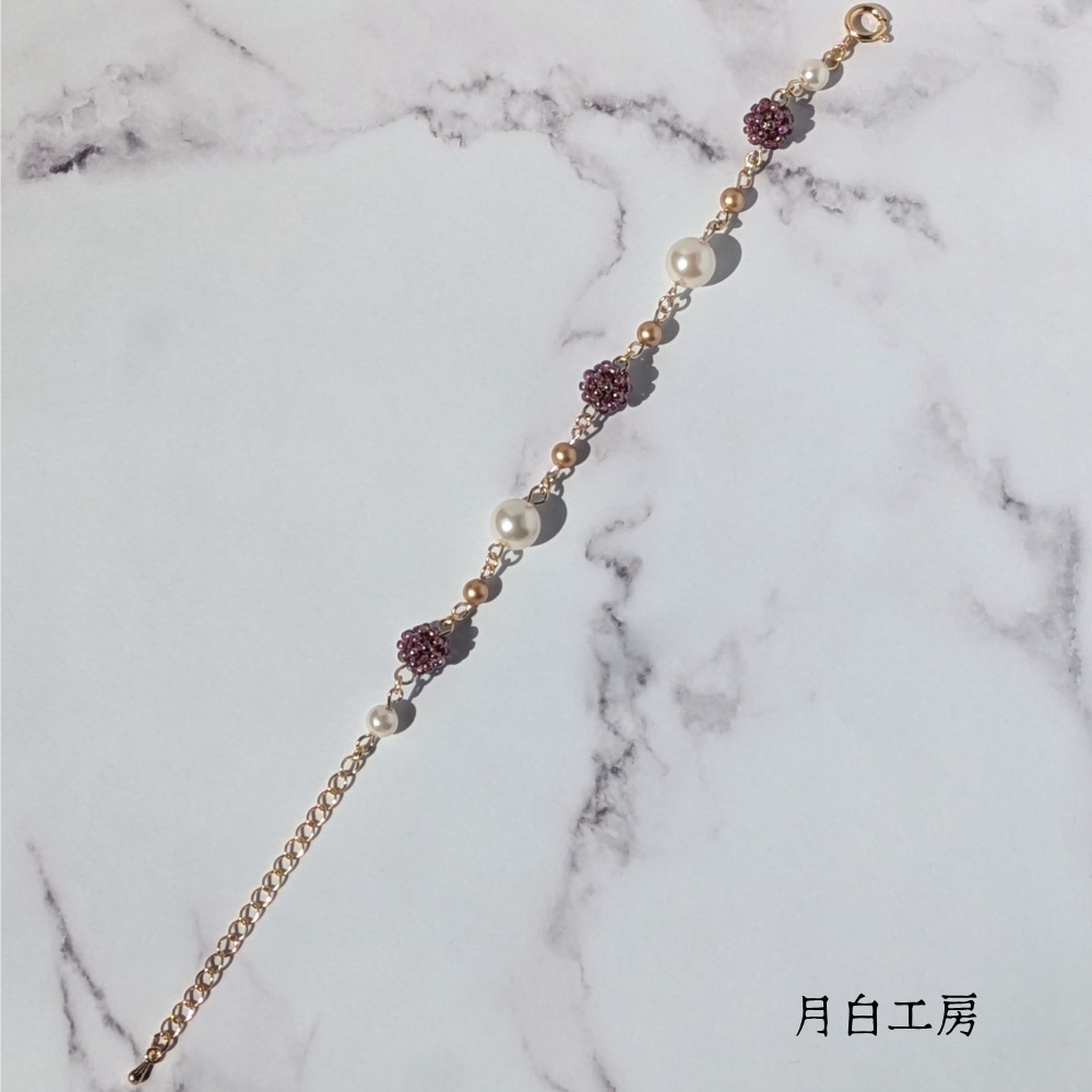 NO.54 【お試し価格】ビーズボール【アメジストスキラスター】とシルキーパール クリスタルパール ブレスレット