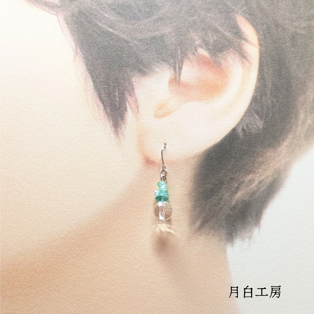 NO.149 天然石 128面カット水晶とアパタイトサザレ ピアス SUS316L(サージカルステンレス)