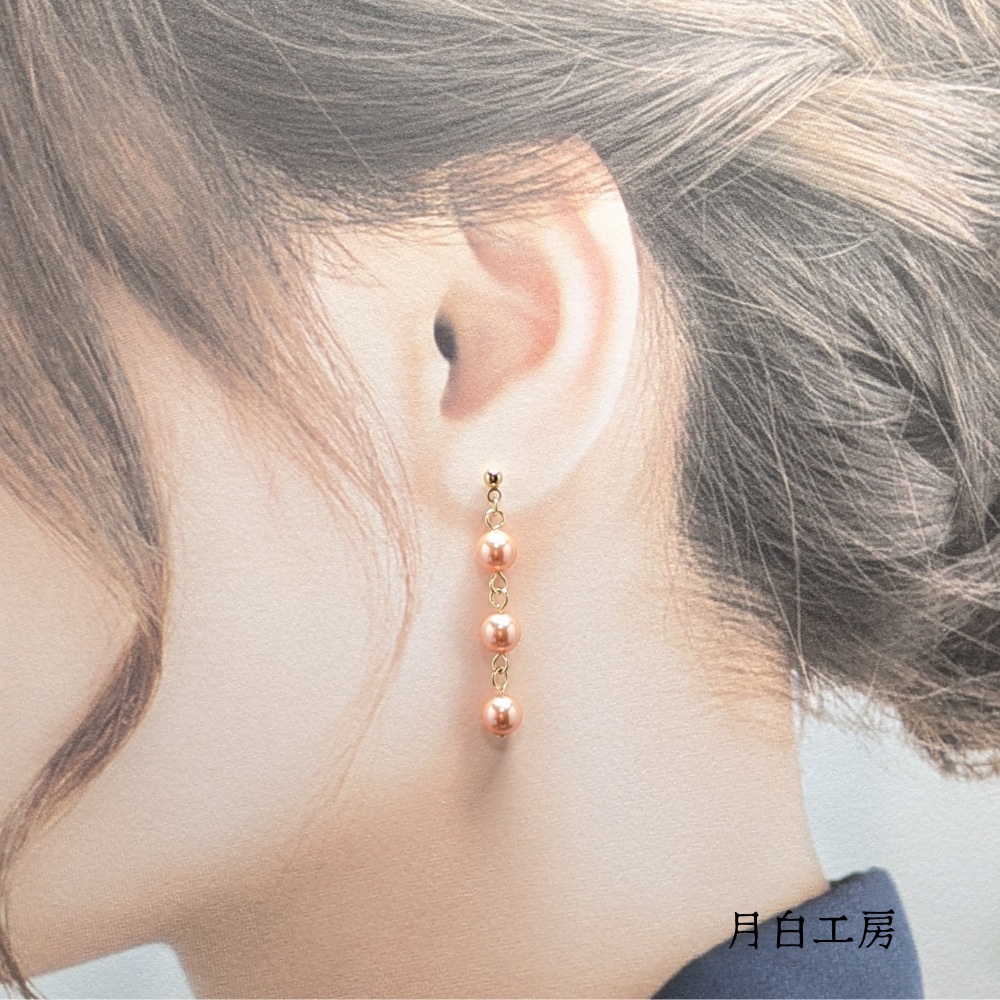 NO.152 クリスタルパール ローズピーチ 約6mm 3連 ピアス