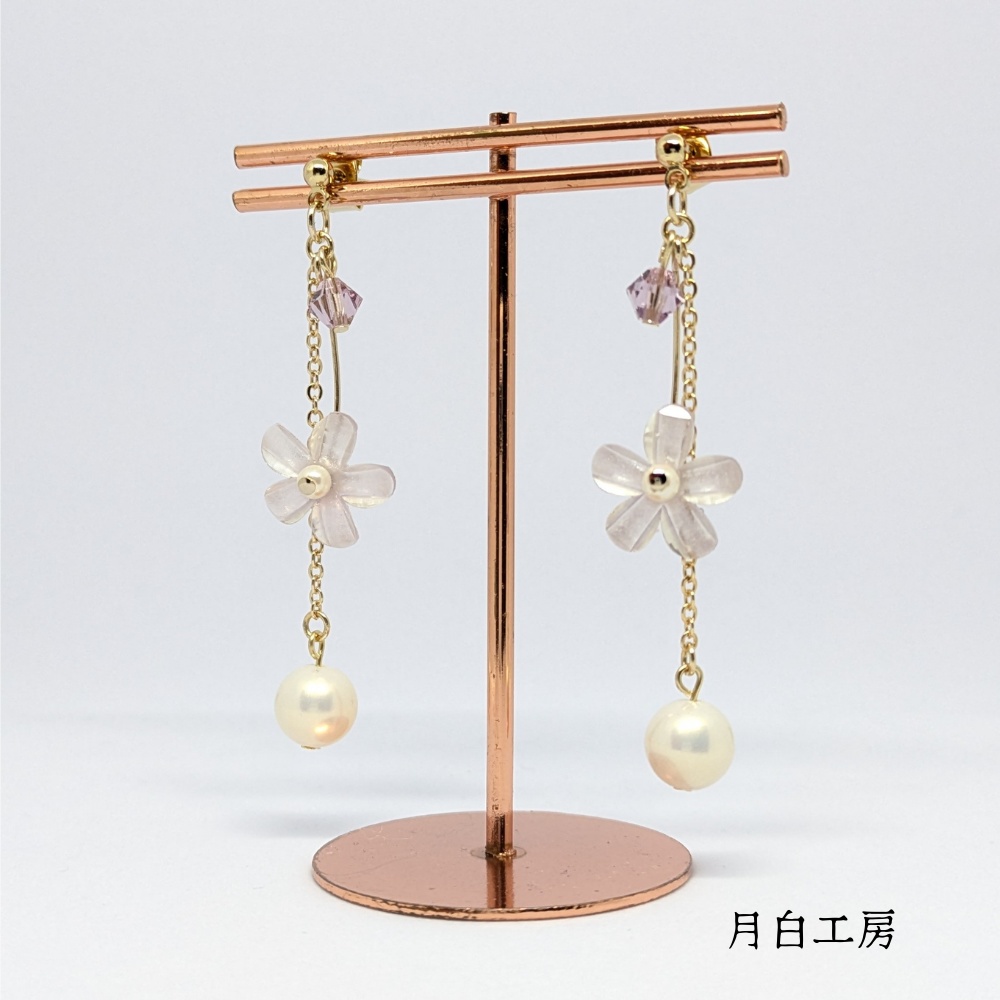 NO.155 【数量限定】お花 シルキーパール クリスタルガラス ライトアメジスト ピアス