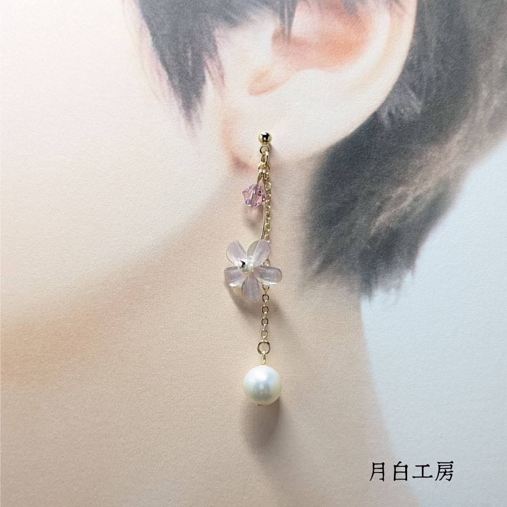 NO.155 【数量限定】お花 シルキーパール クリスタルガラス ライトアメジスト ピアス