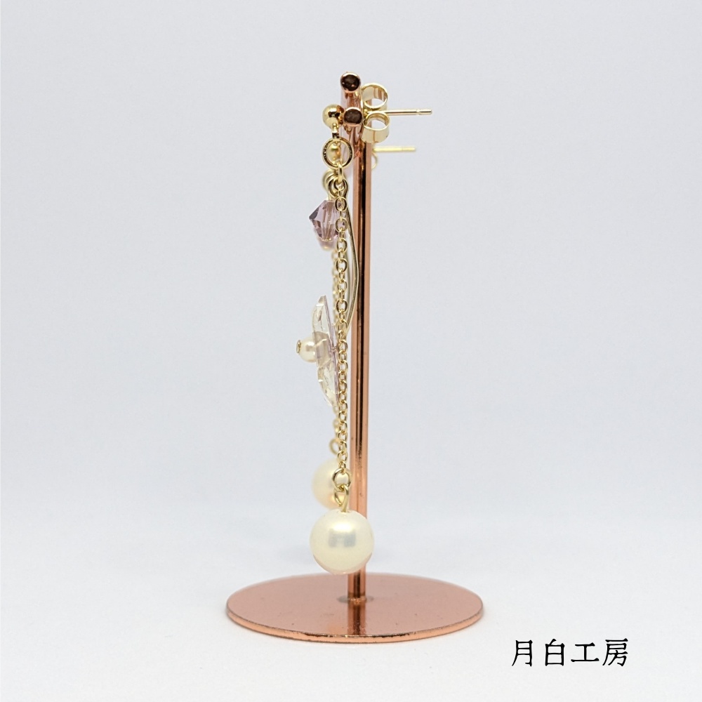 NO.155 【数量限定】お花 シルキーパール クリスタルガラス ライトアメジスト ピアス