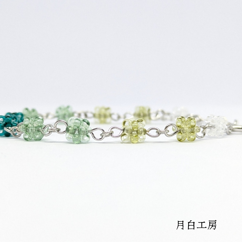 NO.157 小さなビーズボールのブレスレット【グリーン】