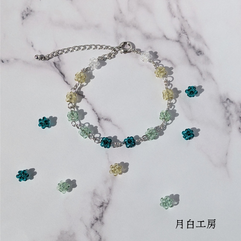 NO.157 小さなビーズボールのブレスレット【グリーン】