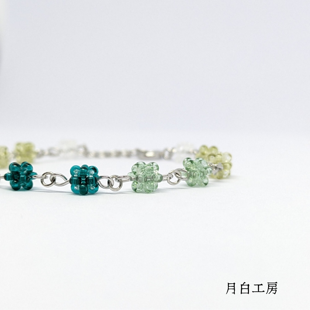 NO.157 小さなビーズボールのブレスレット【グリーン】