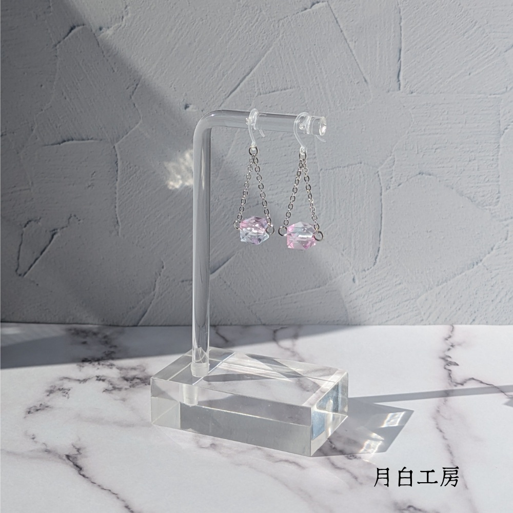 NO.158 ヴィトライユ アクリルビーズ 樹脂フックピアス