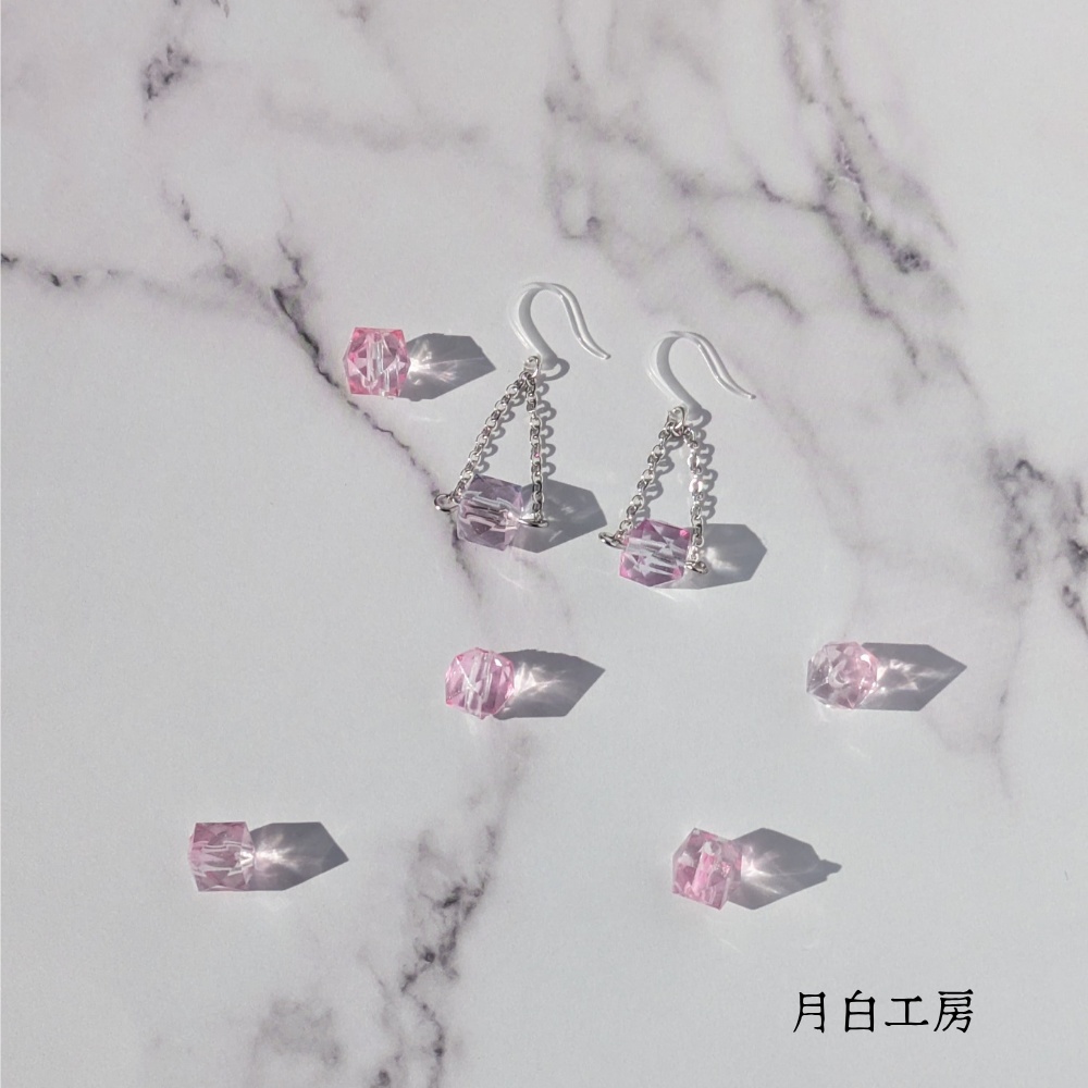 NO.158　ヴィトライユ　アクリルビーズ　樹脂フックピアス