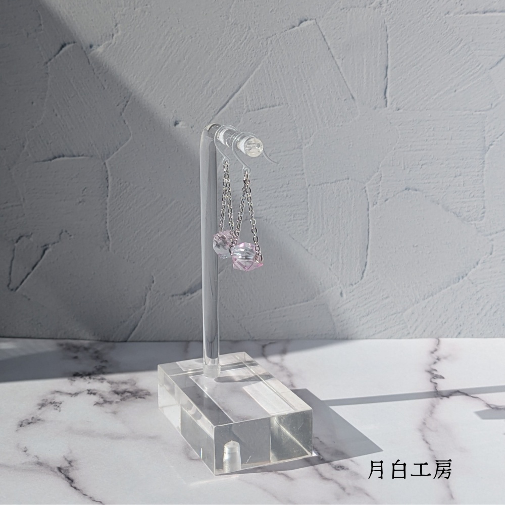 NO.158 ヴィトライユ アクリルビーズ 樹脂フックピアス