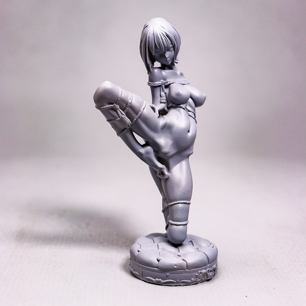 Unleash your repressed passion / STATUE (未塗装未組み立てガレージキット)