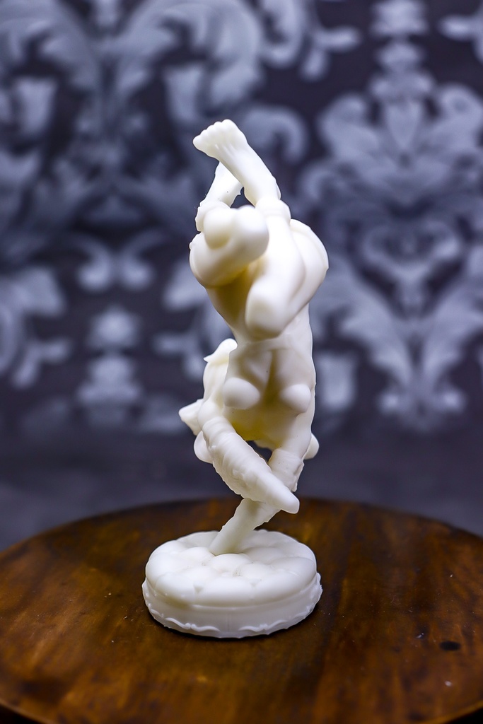 A little quiet, dog girl / STATUE (未塗装未組み立てガレージキット)