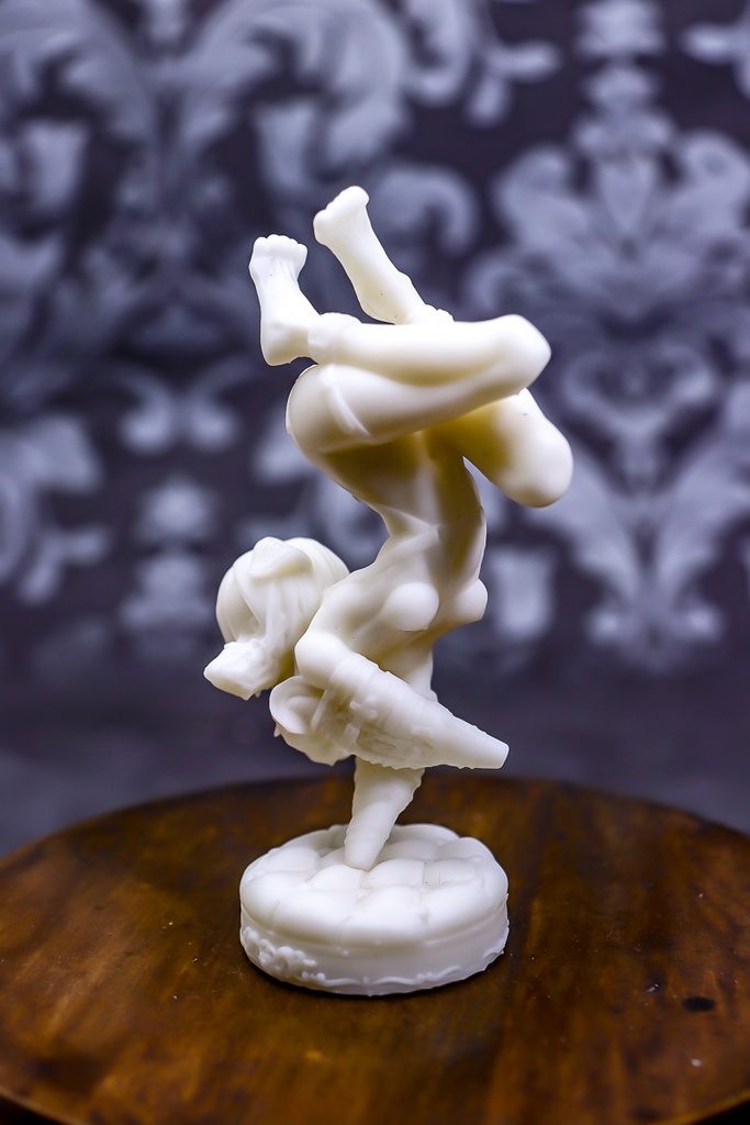 A little quiet, dog girl / STATUE (未塗装未組み立てガレージキット)