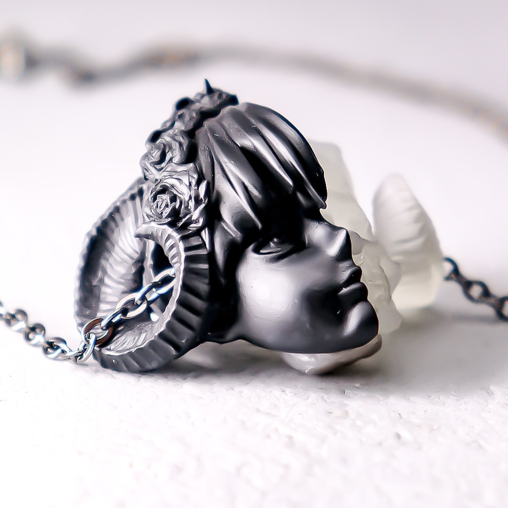 虚勢と不安 ”BLACK×CLEAR” / Fear and anxiety PENDANT