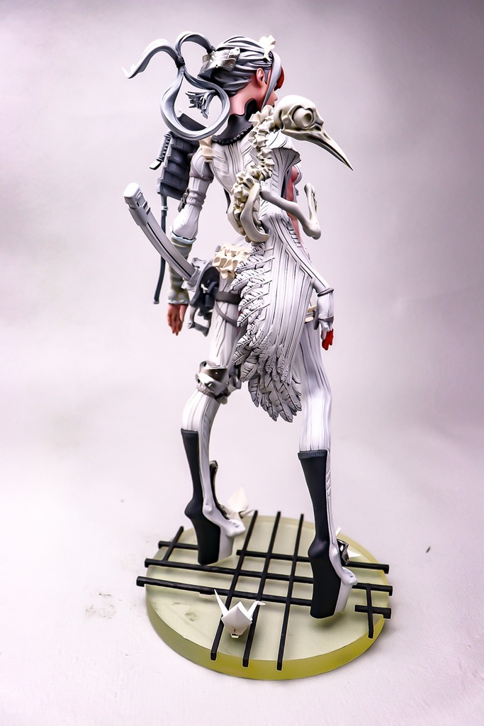 TSURU / 禁室 (未塗装未組み立てガレージキット)