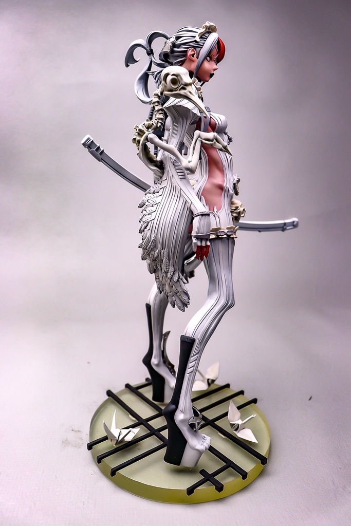 TSURU / 禁室 (未塗装未組み立てガレージキット)