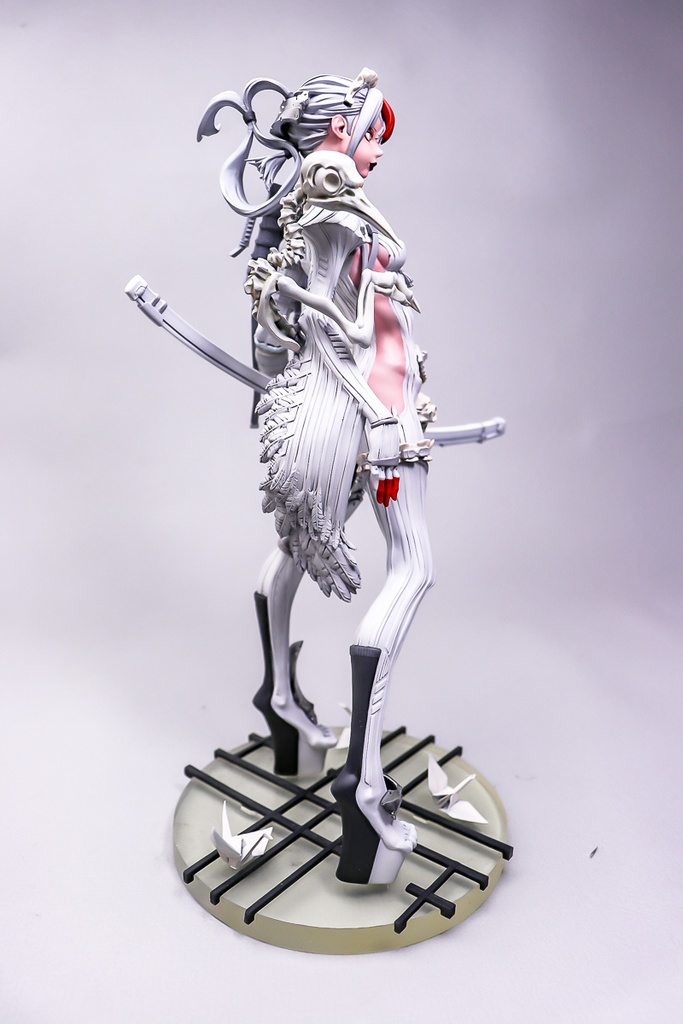 TSURU / 禁室 (未塗装未組み立てガレージキット)