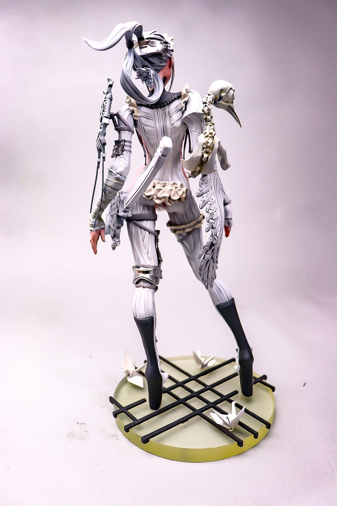 TSURU / 禁室 (未塗装未組み立てガレージキット)