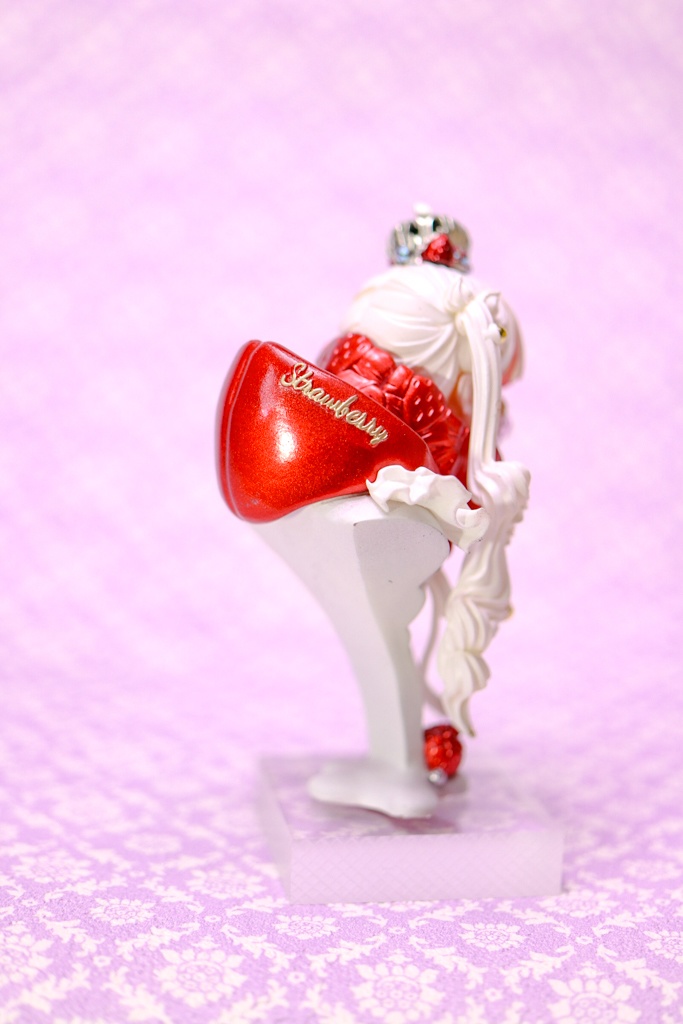いちご、もこもこ、いちぶのかたち / 塗装済み完成品