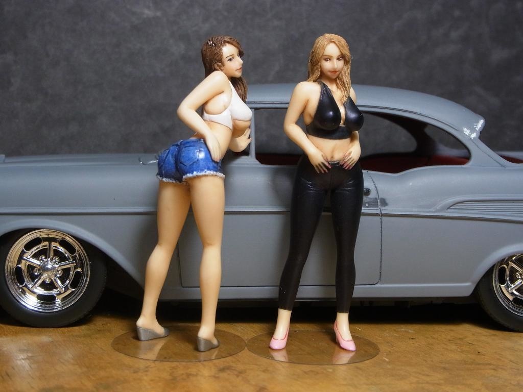 1/24 Lowrider hottie