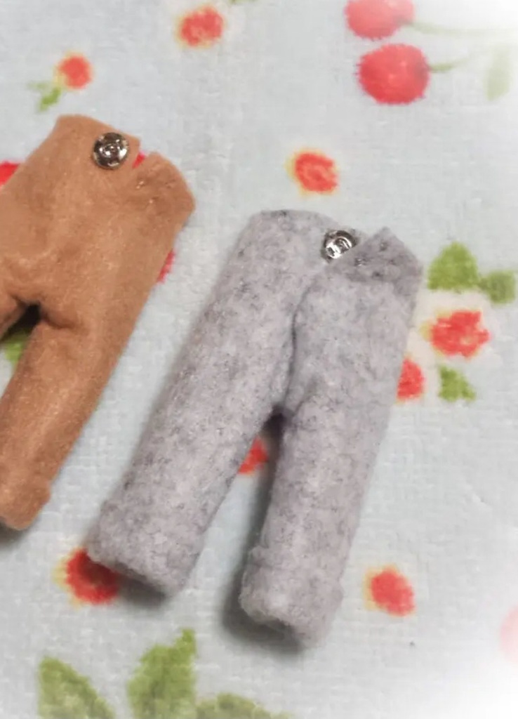 ［受注制作］オビツ11ボディに 杢グレーのツィード風パンツ