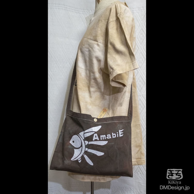 サコッシュ手染め＋プリント一点もの「アマビエ（白）」（7-036）