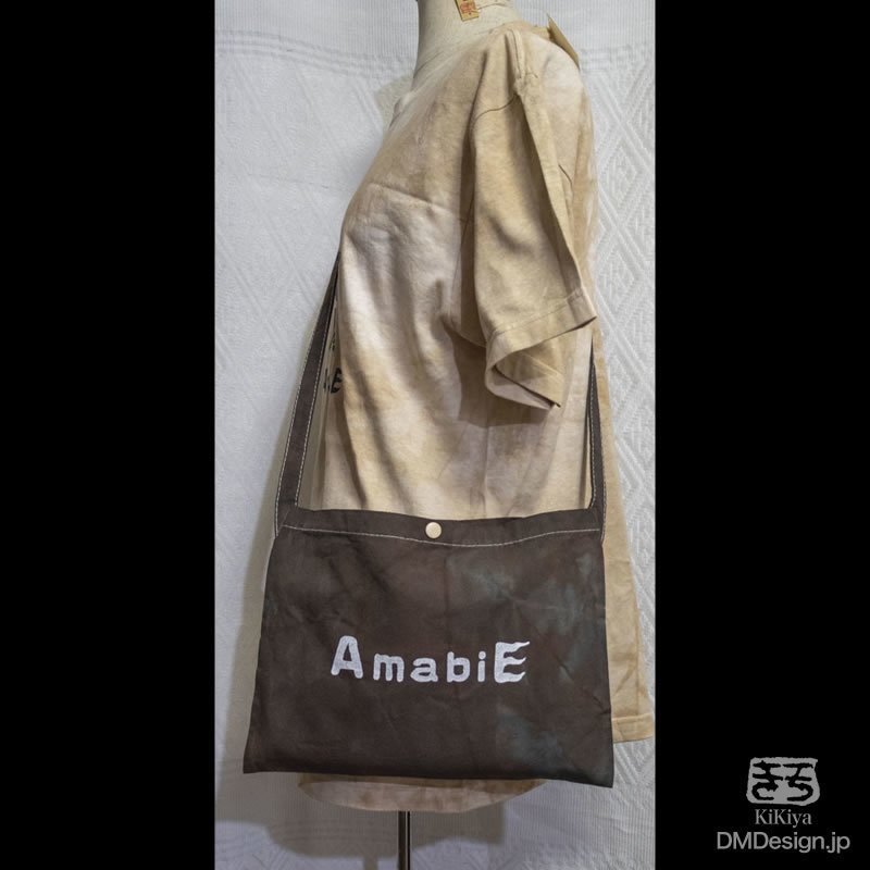 サコッシュ手染め+プリント一点もの「アマビエ(白)」(7-036)