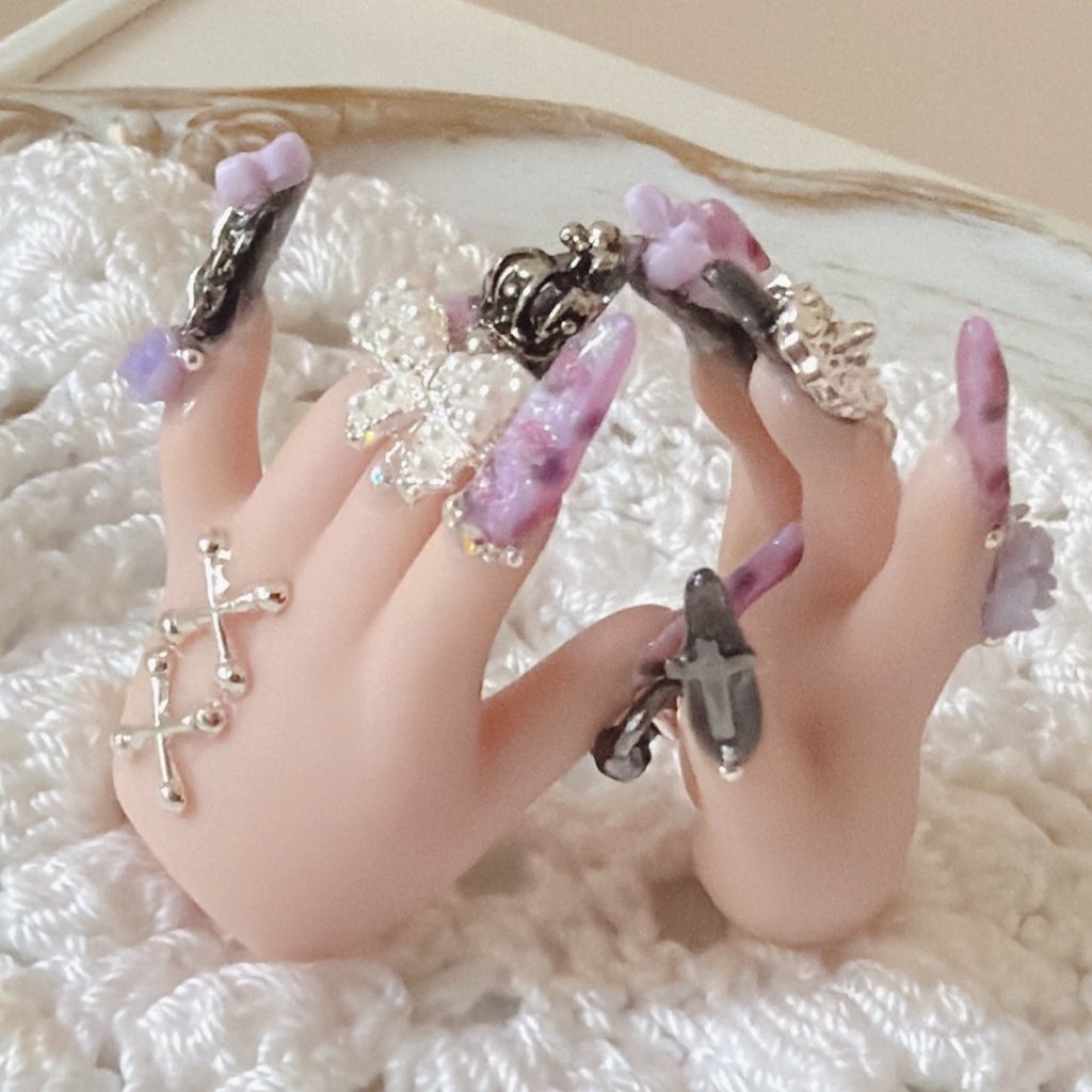 MDD  タン肌　ネイルハンド